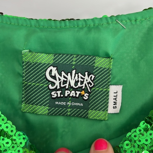 Feeling Lucky? 🍀 Spencer’s St Pat”s Sequin Crop Shirt Small - Picture 2 of 6